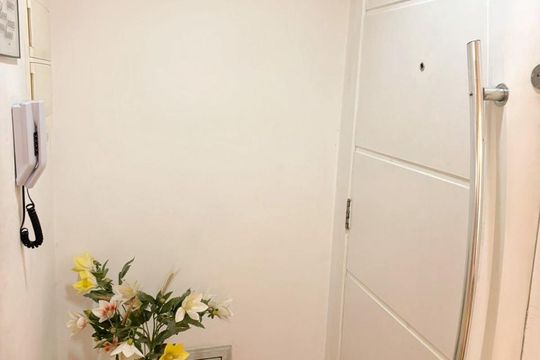 Entrada de apartamento à venda com 3 quartos, 65m² em Luz, São Paulo