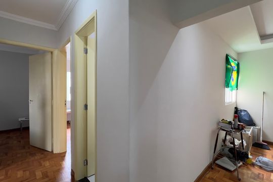 Corredor de apartamento à venda com 3 quartos, 60m² em Pinheiros, São Paulo