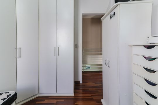 Suíte 02 de casa de condomínio à venda com 3 quartos, 180m² em Jardim das Vertentes, São Paulo