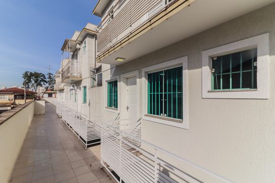 Área comum de casa de condomínio à venda com 3 quartos, 180m² em Jardim das Vertentes, São Paulo