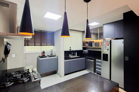 Cozinha de apartamento para alugar com 3 quartos, 220m² em São Lucas, Belo Horizonte