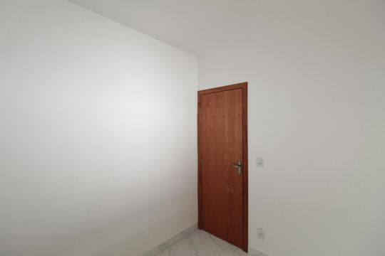 Quarto 2 de casa para alugar com 2 quartos, 60m² em Santa Martinha, Ribeirão das Neves