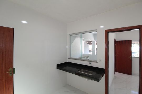 Cozinha de casa para alugar com 2 quartos, 60m² em Santa Martinha, Ribeirão das Neves