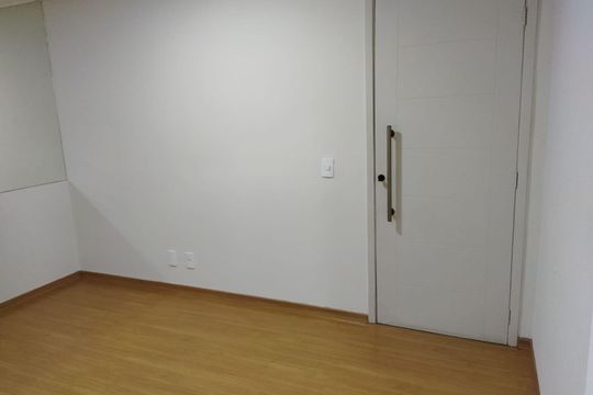 Sala de apartamento para alugar com 2 quartos, 50m² em Parque Maria Domitila, São Paulo