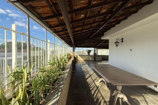 Apartamento à venda com 4 quartos, 420m² em Grajaú, Belo Horizonte