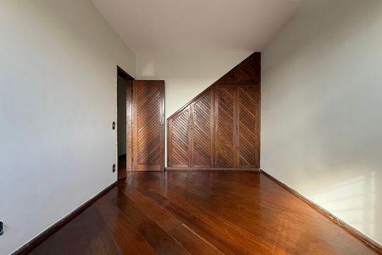Apartamento à venda com 4 quartos, 420m² em Grajaú, Belo Horizonte