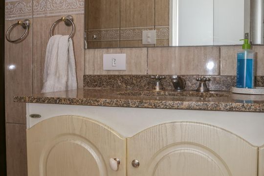 Banheiro Social de apartamento à venda com 3 quartos, 110m² em Perdizes, São Paulo