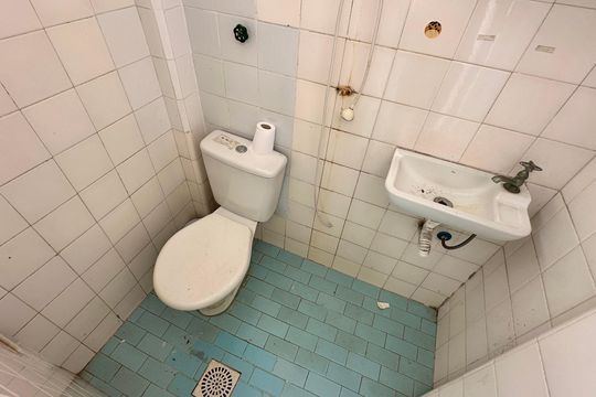 Banheiro serviço de apartamento à venda com 4 quartos, 100m² em Copacabana, Rio de Janeiro