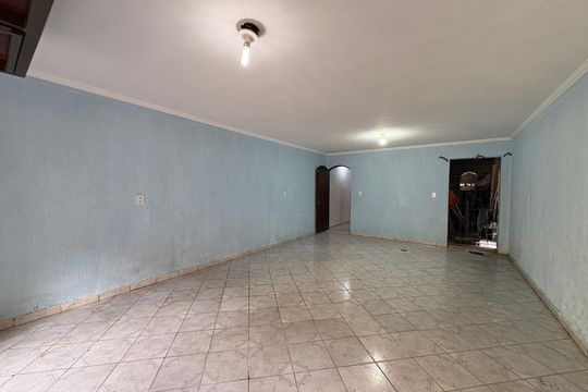 Garagem de casa à venda com 3 quartos, 350m² em Vila Camilópolis, Santo André