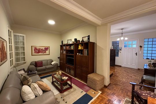 Sala 3 de casa à venda com 3 quartos, 218m² em Água Branca, São Paulo