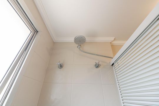 Banheiro de apartamento para alugar com 2 quartos, 56m² em Vila Olímpia, São Paulo