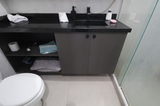 Banheiro da Suíte de apartamento à venda com 2 quartos, 76m² em Marechal Rondon, Canoas