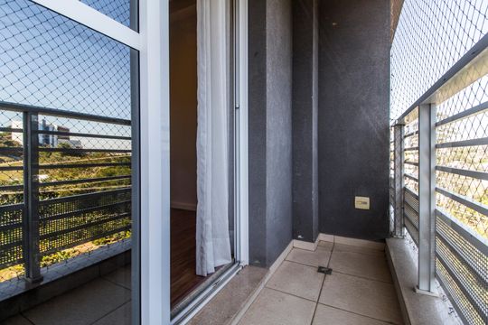 Varanda da Sala de kitnet/studio à venda com 1 quarto, 45m² em Tamboré, Santana de Parnaíba
