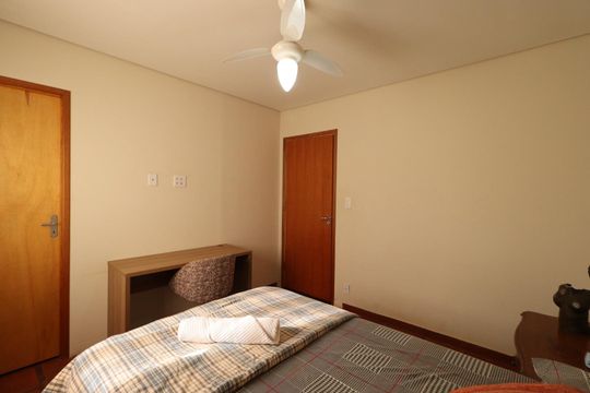 Quarto 1 de casa para alugar com 2 quartos, 120m² em Centro, Ribeirão Preto