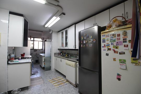 Cozinha de apartamento à venda com 5 quartos, 224m² em Jacarepaguá, Rio de Janeiro