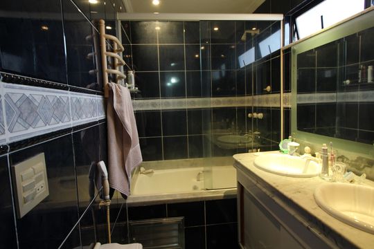 Quarto 3 - Banheiro de apartamento à venda com 5 quartos, 224m² em Jacarepaguá, Rio de Janeiro