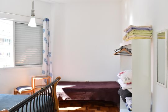 Quarto 2 de apartamento para alugar com 2 quartos, 130m² em Centro, Curitiba