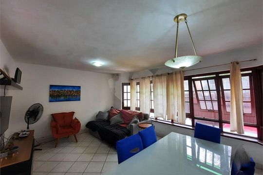 Casa à venda com 4 quartos, 162m² em Campo Belo, São Paulo