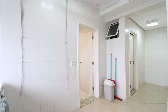 Área de Serviço de apartamento à venda com 4 quartos, 174m² em Alto de Pinheiros, São Paulo