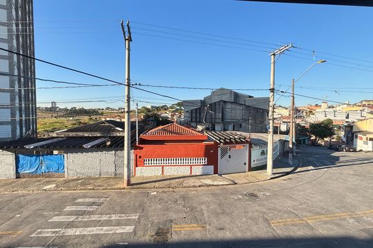 Quintal Vista de casa para alugar com 3 quartos, 198m² em Jardim Ipanema, Santo André