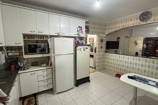 Cozinha de casa para alugar com 3 quartos, 198m² em Jardim Ipanema, Santo André