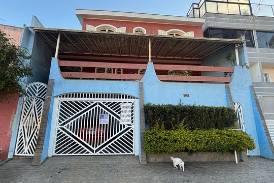 Fachada de casa para alugar com 3 quartos, 198m² em Jardim Ipanema, Santo André
