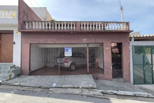 Fachada de casa à venda com 3 quartos, 160m² em Vila Buenos Aires, São Paulo