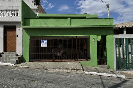Fachada de casa à venda com 3 quartos, 160m² em Vila Buenos Aires, São Paulo
