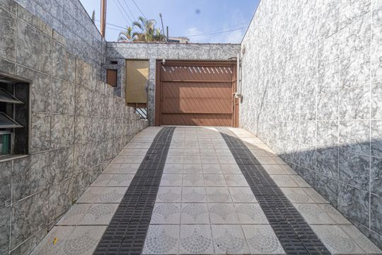 Garagem de casa à venda com 4 quartos, 350m² em Jardim Maringa, São Paulo