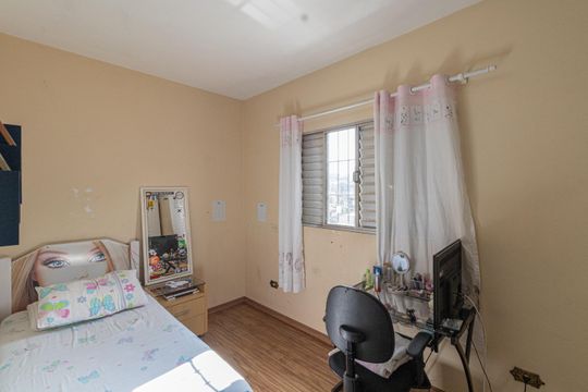 Quarto 3 de casa à venda com 4 quartos, 350m² em Jardim Maringa, São Paulo