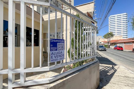 Fachada + plaquinha de apartamento à venda com 2 quartos, 59m² em Vila Normandia, São Bernardo do Campo