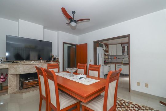 Sala de Jantar de casa à venda com 4 quartos, 390m² em Morro Santana, Porto Alegre