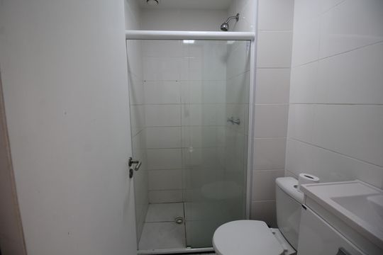Banheiro Social de apartamento à venda com 2 quartos, 61m² em Anil, Rio de Janeiro