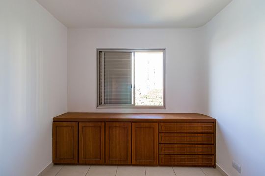 Quarto de apartamento à venda com 1 quarto, 48m² em Vila Andrade, São Paulo