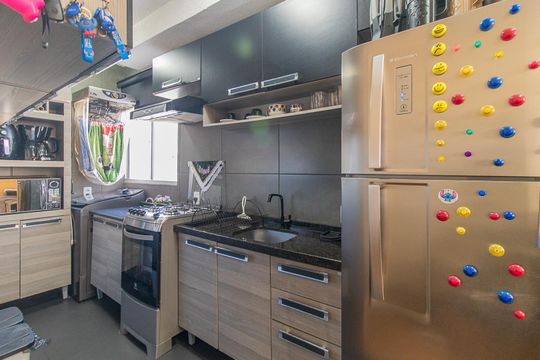 Cozinha de apartamento à venda com 2 quartos, 40m² em Cavalhada, Porto Alegre