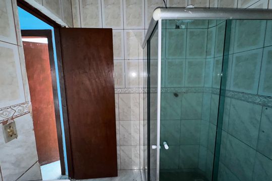 Banheiro de casa à venda com 7 quartos, 260m² em Campina, São Leopoldo