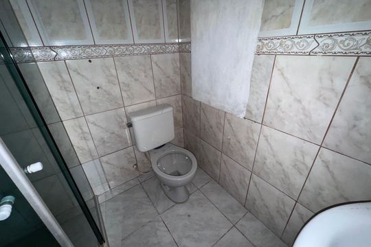 Banheiro de casa à venda com 7 quartos, 260m² em Campina, São Leopoldo