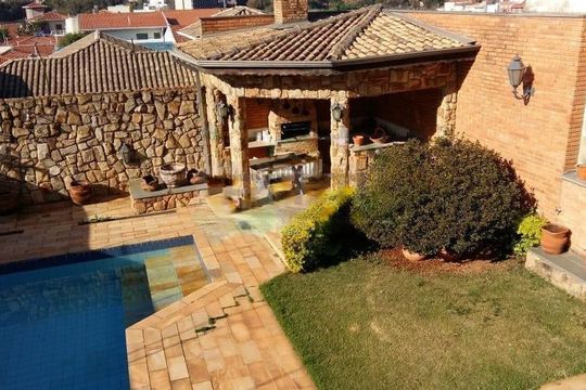 Casa à venda com 3 quartos, 330m² em Jardim Chapadão, Campinas
