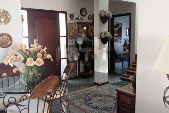 Casa à venda com 3 quartos, 330m² em Jardim Chapadão, Campinas