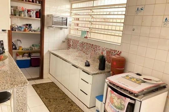 Casa à venda com 4 quartos, 220m² em Parque Taquaral, Campinas