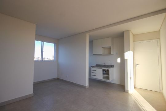 Sala de apartamento à venda com 2 quartos, 50m² em Santa Monica, Belo Horizonte