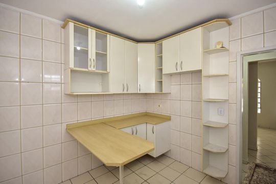 Cozinha de casa para alugar com 3 quartos, 90m² em Jardim Caner, Taboão da Serra