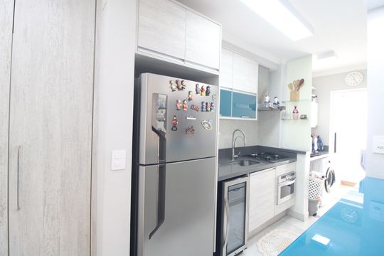 Cozinha de apartamento à venda com 2 quartos, 61m² em Vila Isa, São Paulo