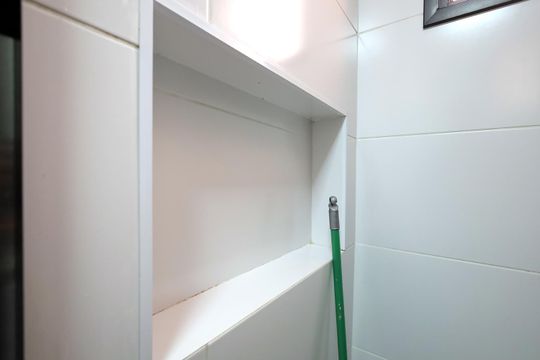 Banheiro de apartamento à venda com 2 quartos, 45m² em Parque Oratório, Santo André