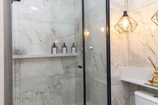 Banheiro de apartamento à venda com 2 quartos, 40m² em Jardim Santo Antonio, São Paulo
