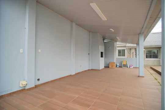 Garagem de casa para alugar com 2 quartos, 85m² em Santos Dumont, São Leopoldo