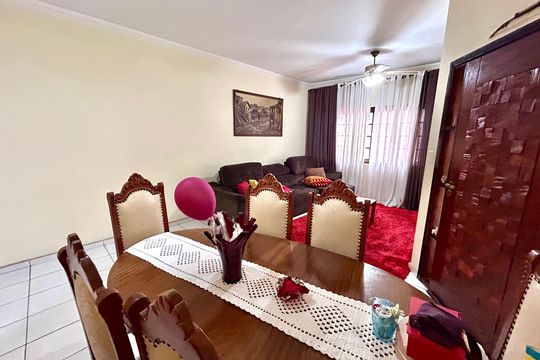 Sala de casa à venda com 3 quartos, 222m² em Vila Augusta, Guarulhos