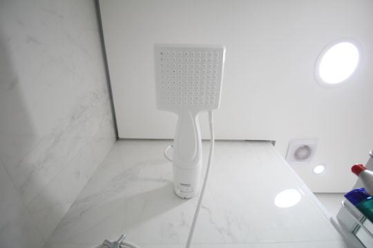 Banheiro de apartamento à venda com 1 quarto, 32m² em Vila Andrade, São Paulo