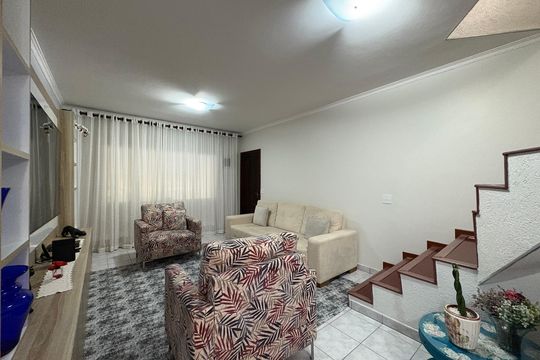Sala de casa à venda com 3 quartos, 183m² em Parque Gerassi, Santo André