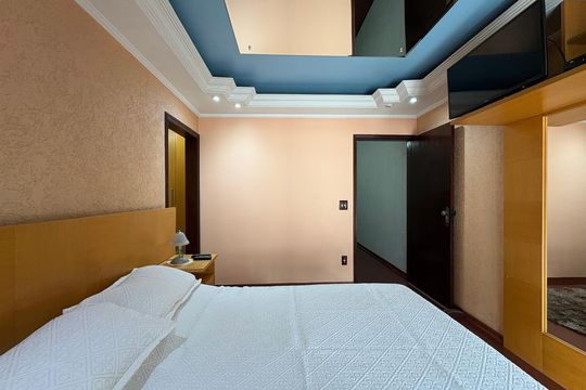 Suite de casa à venda com 3 quartos, 183m² em Parque Gerassi, Santo André